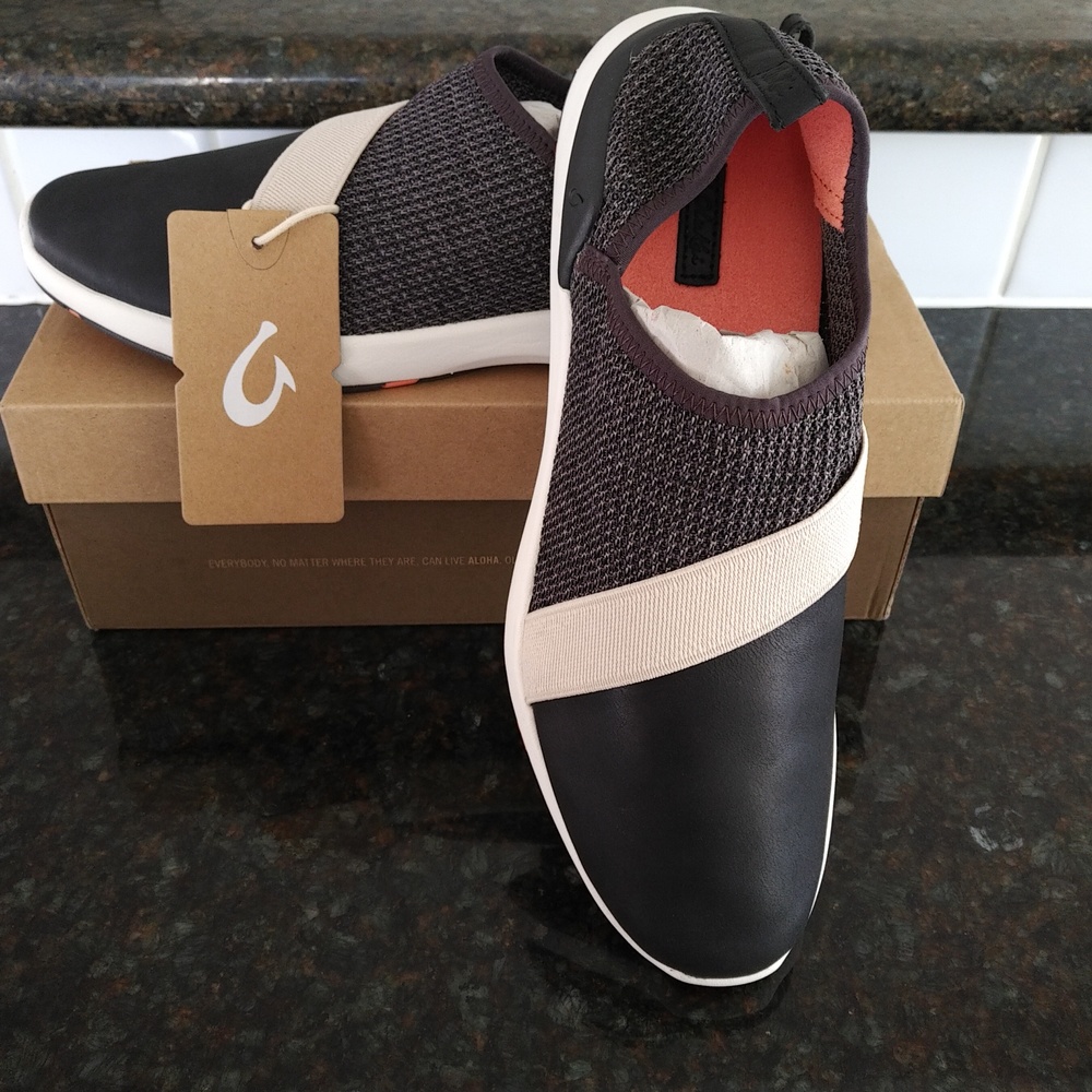 OluKai Miki Slip - NWT - size 9 L
